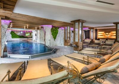 Felswand Mit Moos - Hotel - Spa Bereich